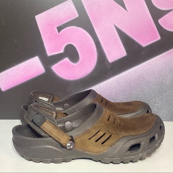 crocs bogota brown clogs